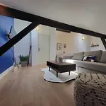 Virgil Apartman Lyon